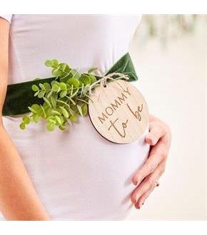 Mommy To Be Sash With Foliage And Wooden Tag