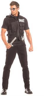 Shirt and vest. (Accessories not included).