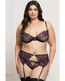 Floral Lace and Mesh Underwire Bra w/Garter and Thong