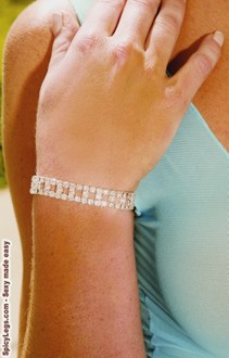 Rhinestone stretch bracelet