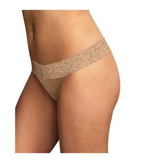 Maidenform Dream Thong with Lace