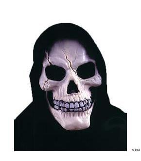 Skull With Shroud Mask