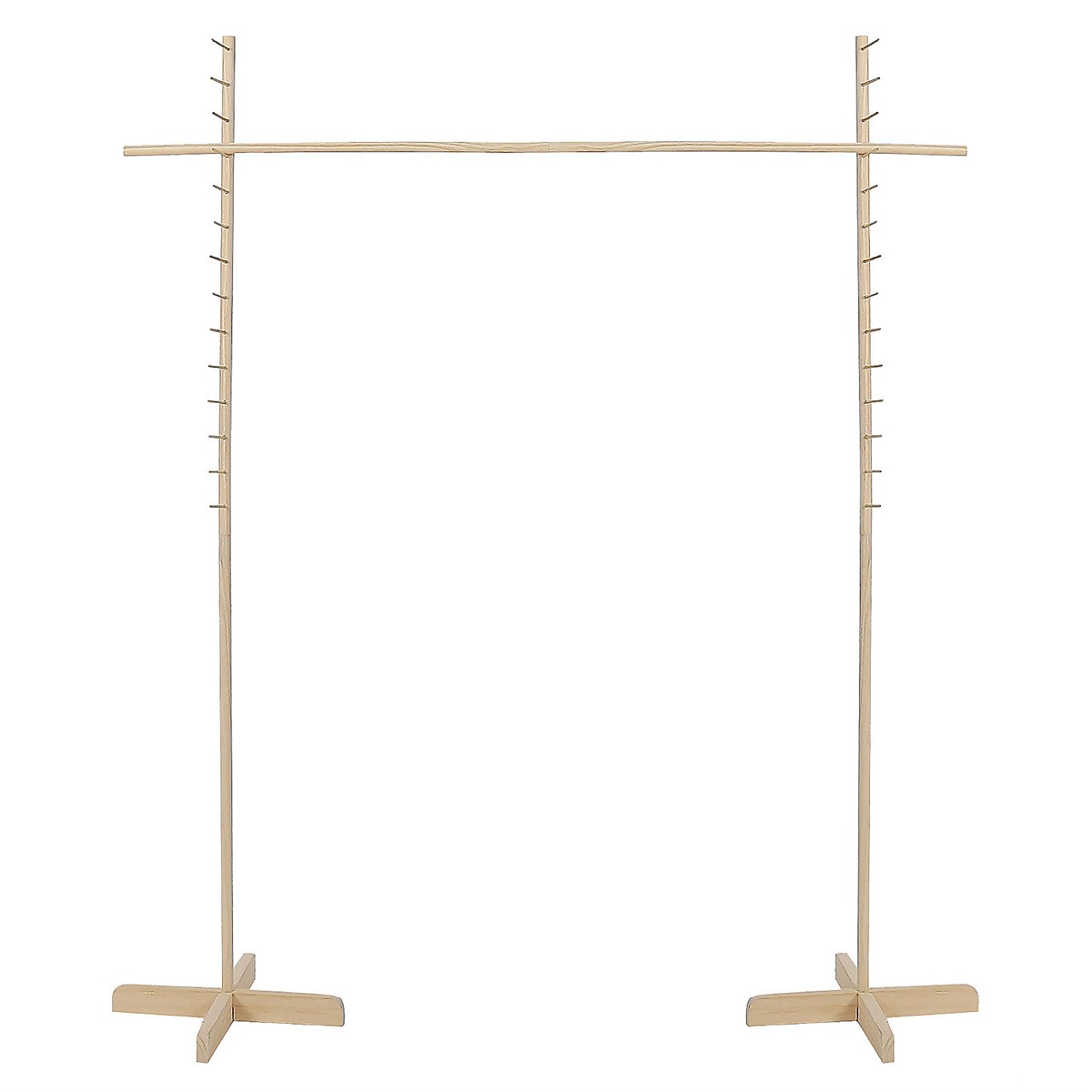 танец под палкой. пляжная игра лимбо. пройти под веревкой игра. лимбо палка. развлечения для детей на даче.